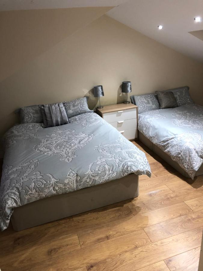 Big Room Rusholme With Tv And Private Bathroom-Parking&Wifi Manchester Eksteriør billede