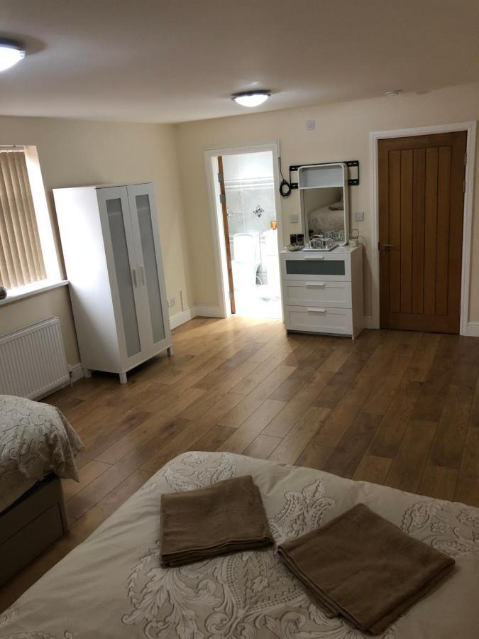 Big Room Rusholme With Tv And Private Bathroom-Parking&Wifi Manchester Eksteriør billede