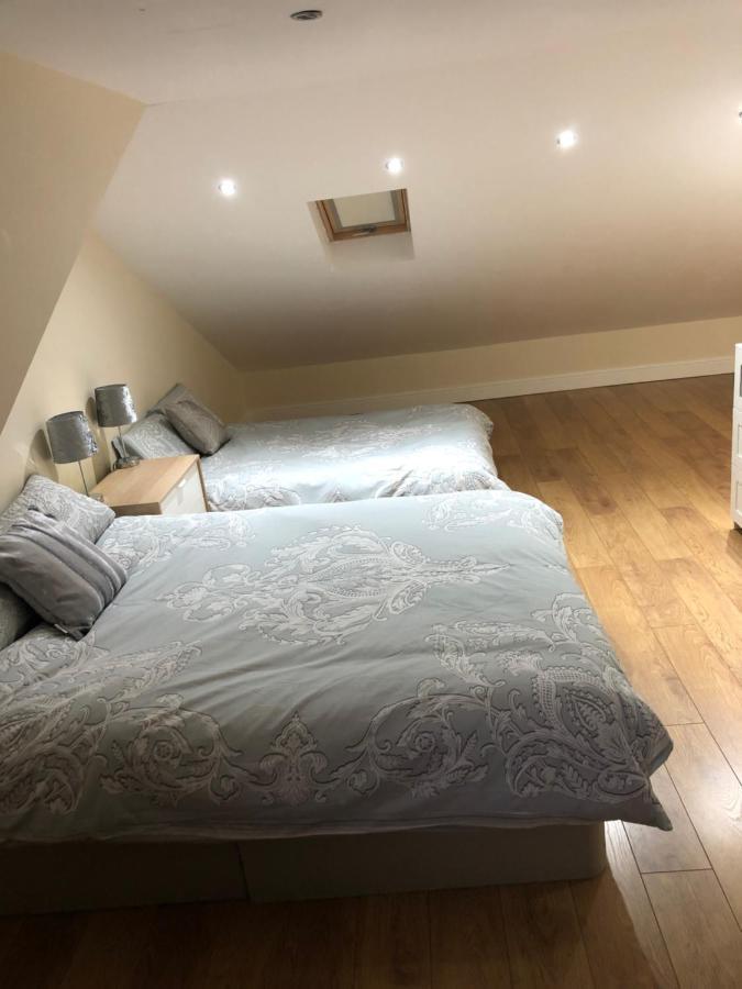 Big Room Rusholme With Tv And Private Bathroom-Parking&Wifi Manchester Eksteriør billede