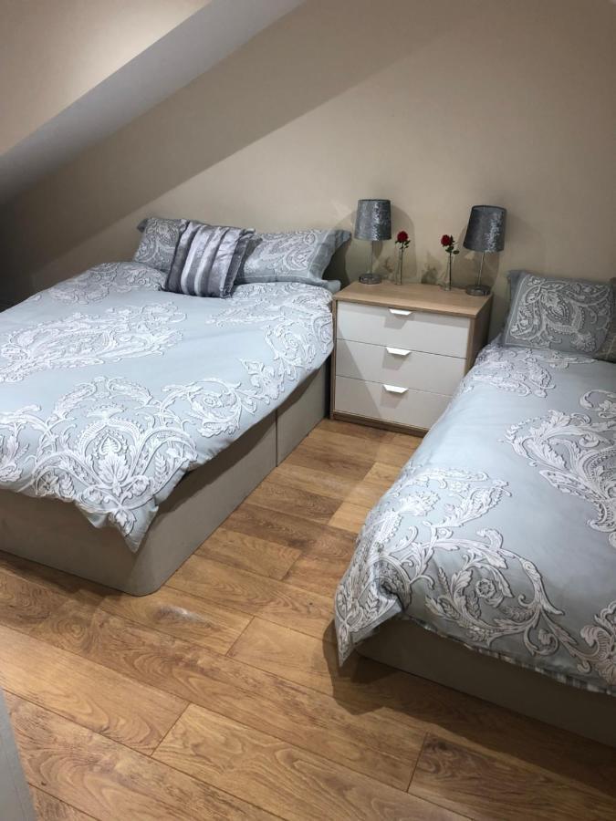 Big Room Rusholme With Tv And Private Bathroom-Parking&Wifi Manchester Eksteriør billede