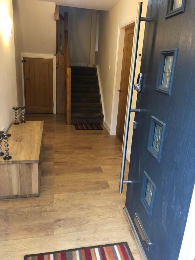 Big Room Rusholme With Tv And Private Bathroom-Parking&Wifi Manchester Eksteriør billede